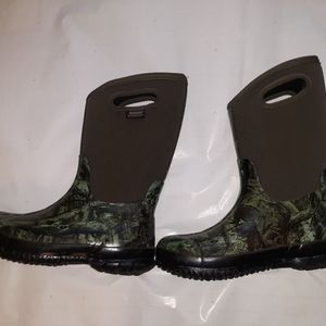 Bogs boots youth size 7